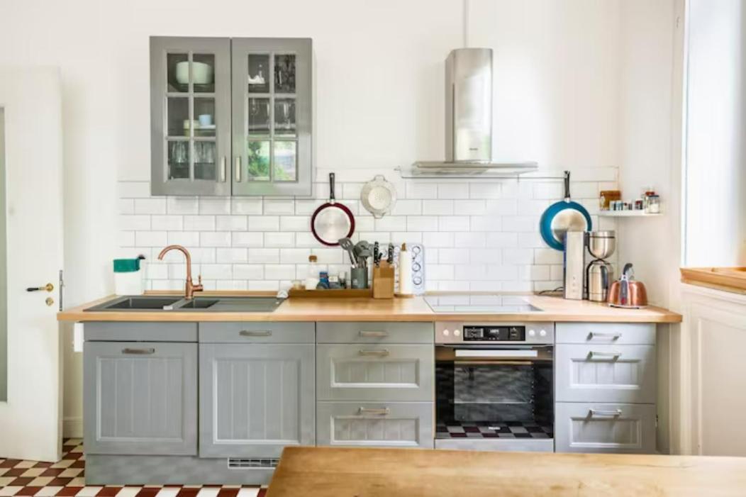 Großzügige Altbauwohnung in Bestlage Hamburgo Exterior foto